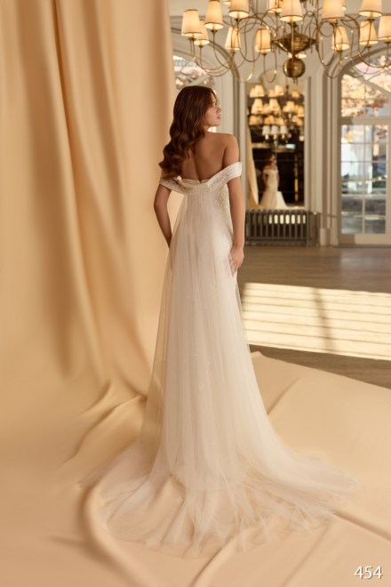 https://wedding-lady.com/images/stories/virtuemart/product/454_2.jpg
