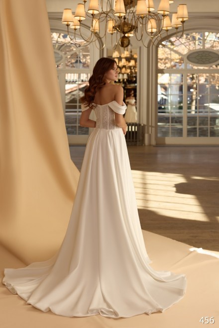 https://wedding-lady.com/images/stories/virtuemart/product/456_2.jpg